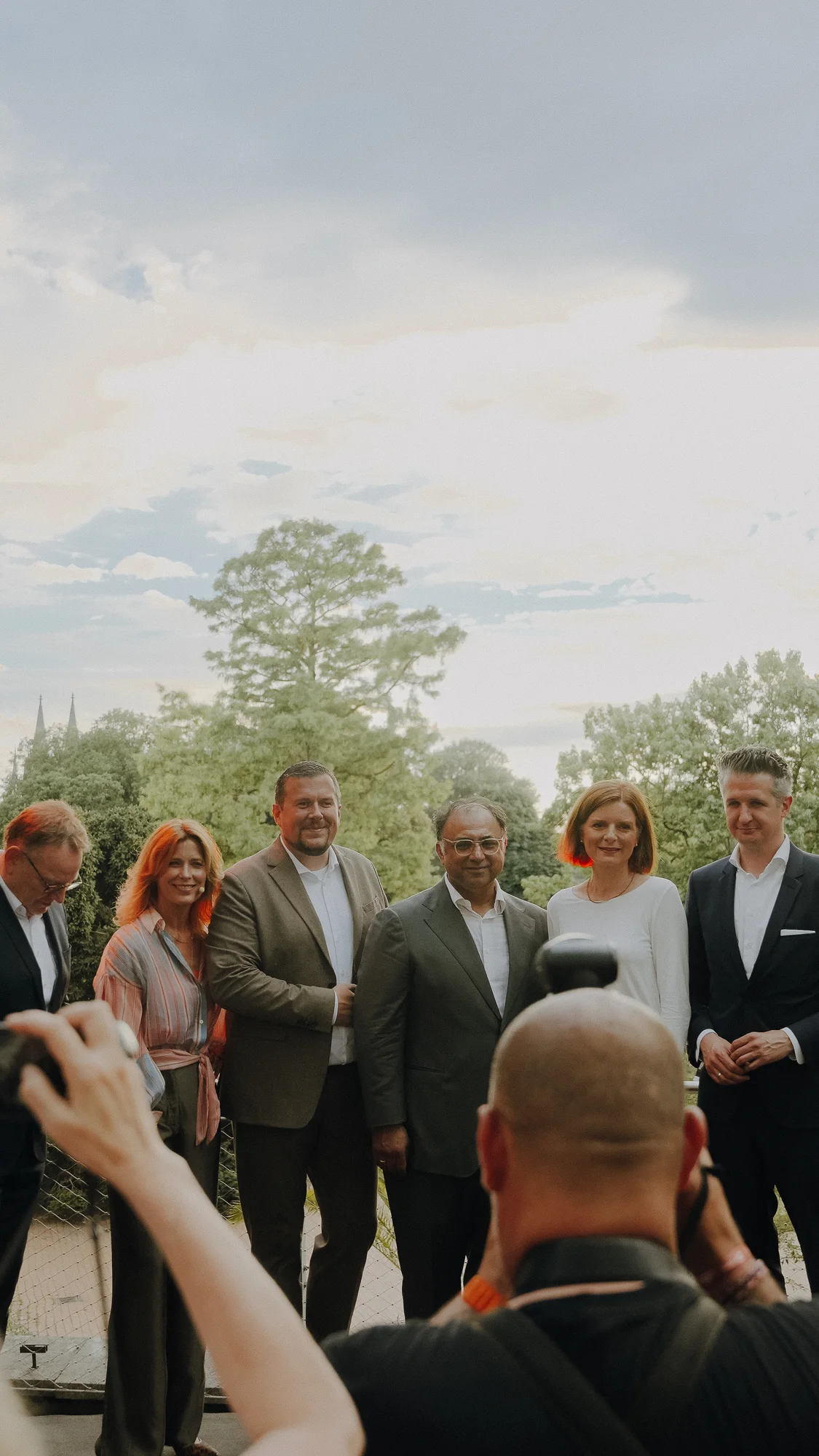 Gruppenfoto mit Blick über Köln